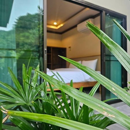Bang Po Hut Hotel Ban Bang Po Buitenkant foto